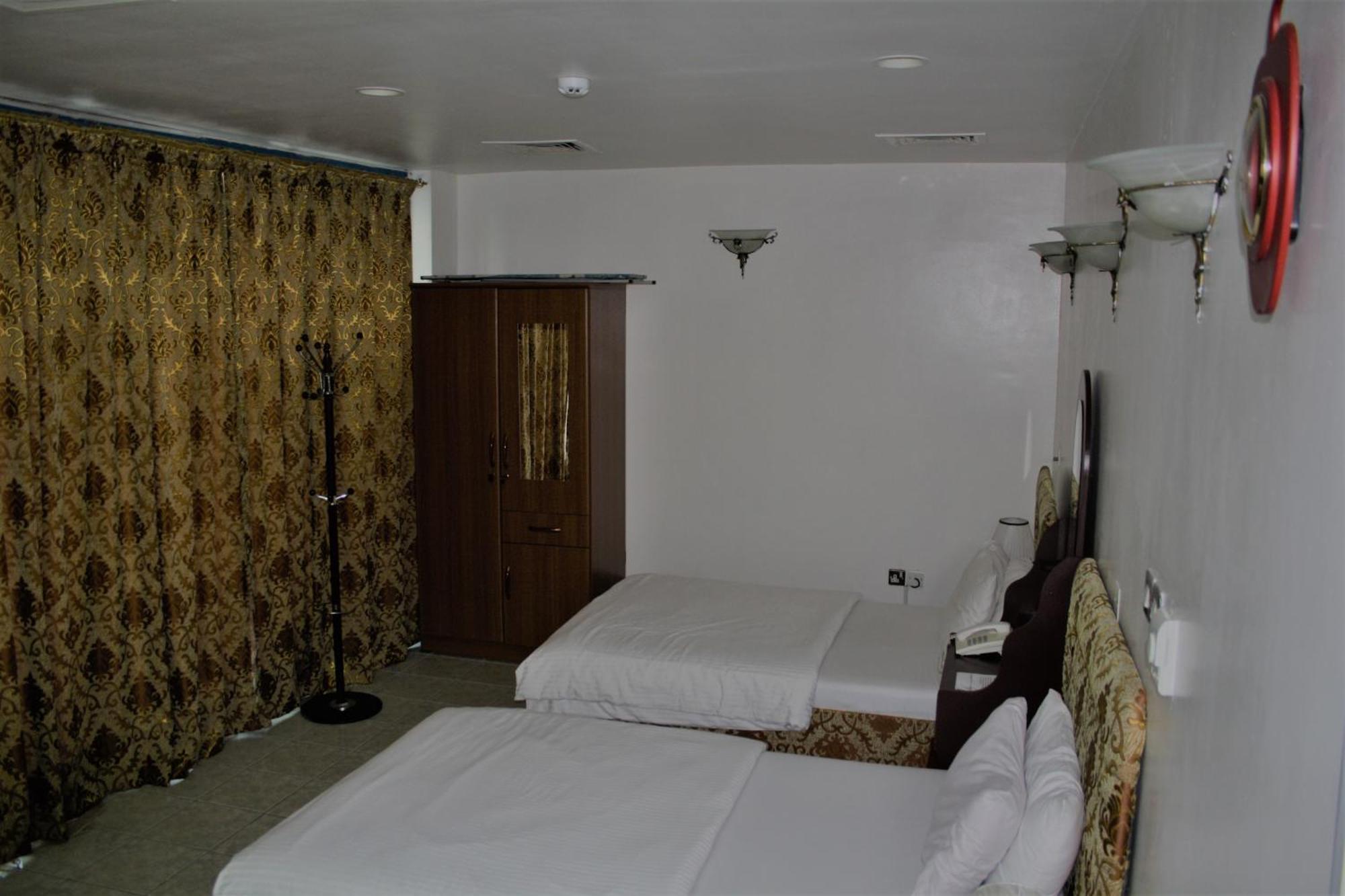 Sky Hotel Apartments Dubai Eksteriør bilde